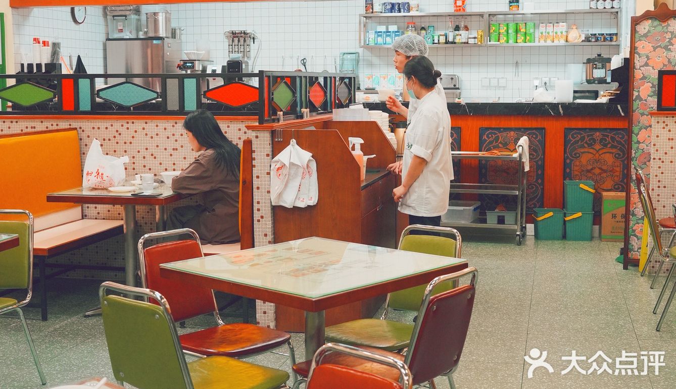 不去香港就能体验到的正宗港味｜東發道茶冰廰(滨江天街店)