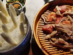 -尚尚仙·酸汤猪手·猪肚鸡火锅(华联万柳购物中心店)