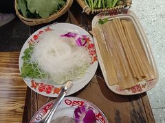 -伍师兄市井火锅(东部星悦天地店)