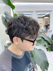 -尤司男士国潮理发馆