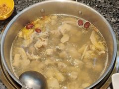 -一席地·本地鸡窝·杭帮鸡火锅(萧山银隆百货店)