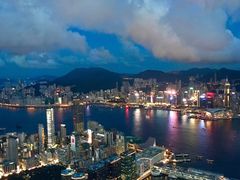 -OZONE 顶楼酒吧(香港丽思卡尔顿酒店)