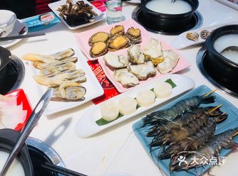 「粤滚粤掂·老广煲仔粥(太古仓店)」「顶级牛肉拼盘」