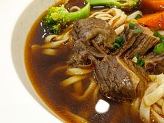 金牌红烧牛肉面-康师傅私房牛肉面(马泉营奥莱店)