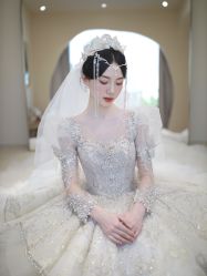 -Lady  Jane高端婚纱礼服馆