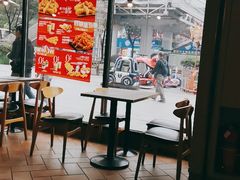 -肯德基(叠彩店)