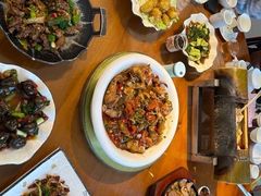 -梁姐啤酒鱼(兴坪古镇店)