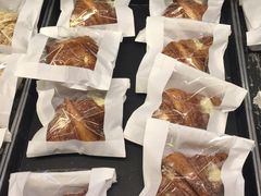 泡芙羊角-OUR Bakery(三里屯太古里店)