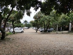 -满記土窑烧鷄波浪山莊