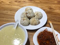 -小胖包子王(光明楼店)