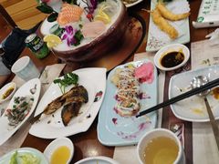 -青瓦餐厅·生鱼片·韩园烤肉(西塔店)