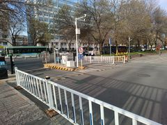 -首都医科大学大兴医院-地面停车场