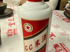 -堂瓦里·33年传统赣菜(第一街区店)