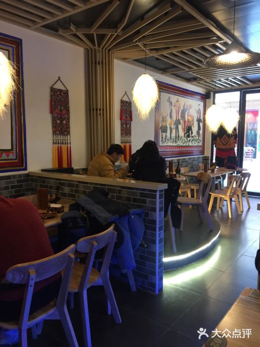 阿依云大堂图片