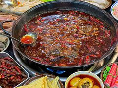 -四小区火锅·巷子里的重庆火锅(花照壁店)