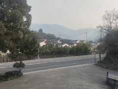 -亭下湖饭店(康岭店)
