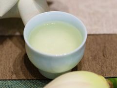 -湖影中餐厅·南京金茂威斯汀大酒店