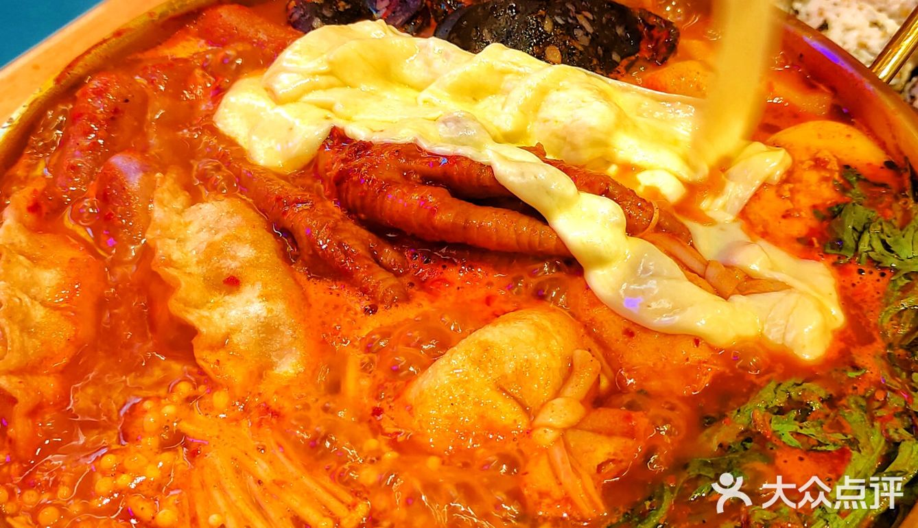 西安美食‖他家的瀑布芝士火辣鸡爪锅给我香迷糊了‼️