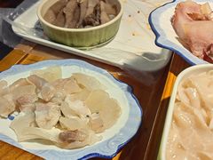 -两三事小郡肝串串香火锅(桂庙店)