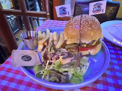 黑松露蘑菇牛肉汉堡-鲨鱼美式餐厅酒吧Sharky