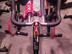 -超级猩猩健身·团课·瑜伽(花园道店)