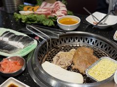 -木槿花韩式炭烤·熟成肉工坊(孙文东路店)