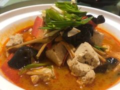 -小六汤包砂煲菜(文景路店)