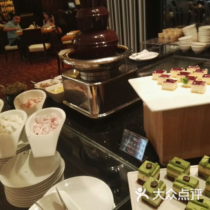 万怡酒店自助餐厅momo cafe