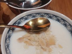 蛋白杏仁露-糖糖屋•糖水•雪花冰店(时尚天河店)