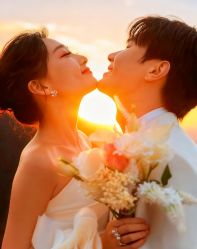 -城市花园婚纱摄影