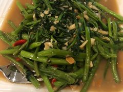 -The Dishes Seafood & Restaurant