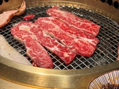 -铭牛烧肉·和牛海鲜自助(高新月牙湖店)