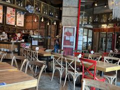 -玛格萝妮(汇智国际商业中心店)