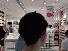 -名创优品(海珠乐峰广场店)