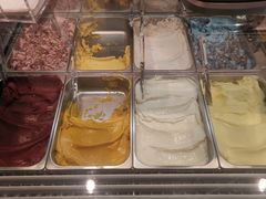 -VENCHI 闻绮(上海佛罗伦萨小镇店)