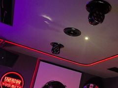 -星聚会KTV(上海松江万达店)