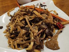 -小厨子私房菜·云南美食店