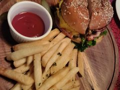 -羽深肉铺 Steak & Wine