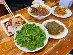 -朱大嘴肥肠血旺(福字街店)