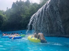 -热带风暴水上乐园