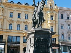 -耶拉契奇总督广场