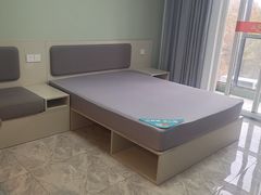 -秀沿路(地铁站)