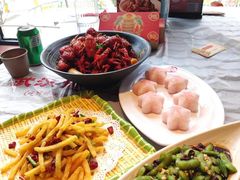 -肥肥虾庄·金牌油焖大虾(杨园滨江时代walk店)
