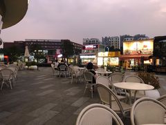-奈雪的茶(漫广场店)