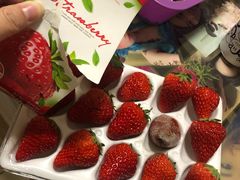 -盒马X会员店(王府井奥莱UP TOWN店)
