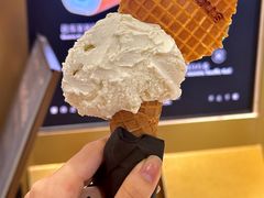 -白蘭BLANK(杭州湖滨银泰in77C区店)