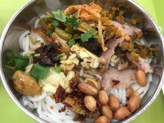 -红鼻子桂林米粉(金唐新光界店)