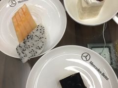 -成都中升之星奔驰4S店