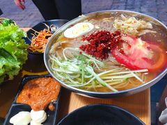 -小黑猪石板烤肉(皇冠花园店)