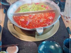 -湊湊火锅·茶憩(南京东路悦荟店)